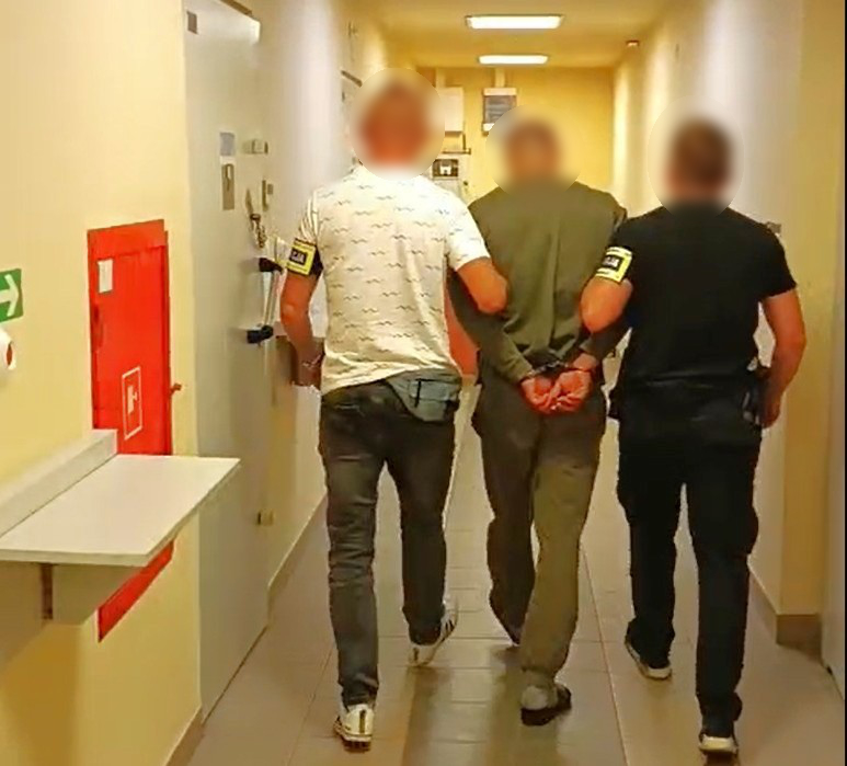 Wpadł z kilogramem narkotyków