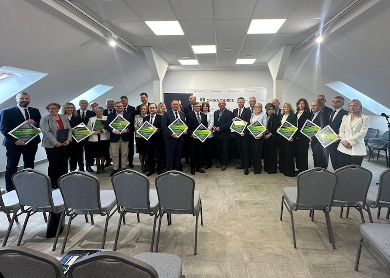 Ponad 50 mln zł dla małopolskich samorządów. Ruszają kolejne inwestycje drogowe