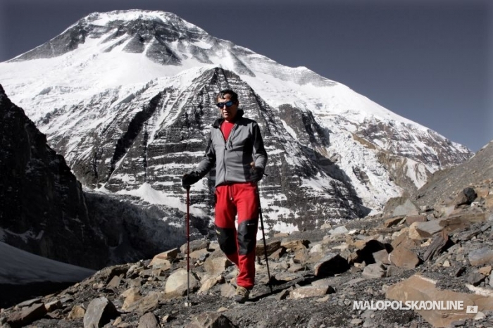 Film „Życie za Everest” i spotkanie z himalaistą i lekarzem Romanem Mazikiem „Organizm w strefie śmierci”