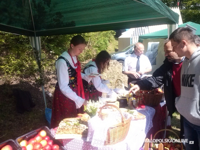 Łąckie Święto Kwitnącej Jabłoni