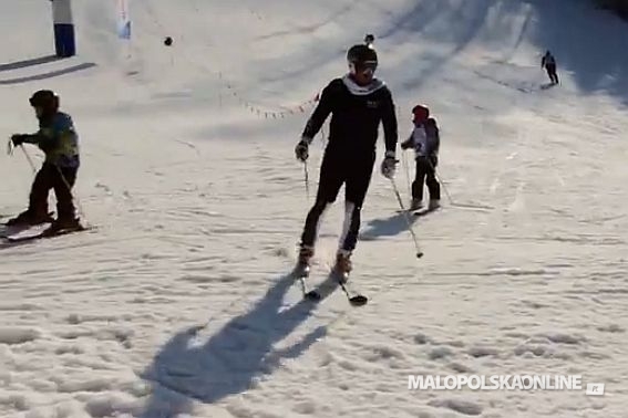  Kandydat na prezydenta na nartach. Zobacz zjazd Andrzeja Dudy w Rabce Zdroju (film)