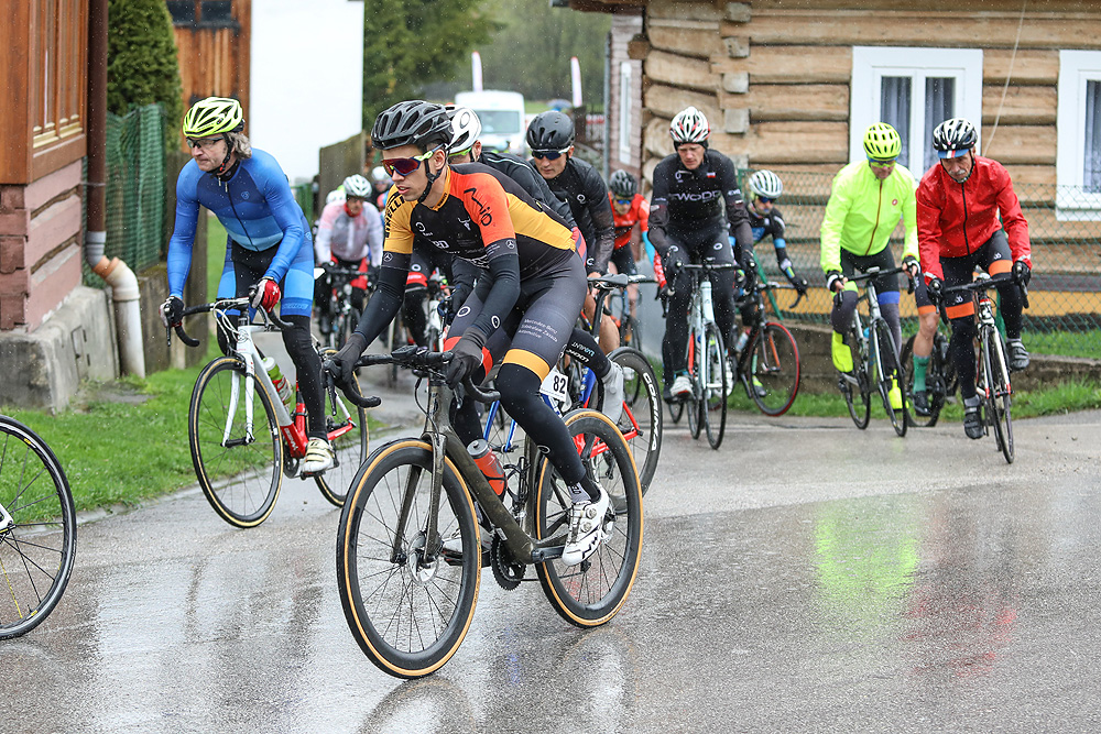 Deszczowa inauguracja Podhale Tour