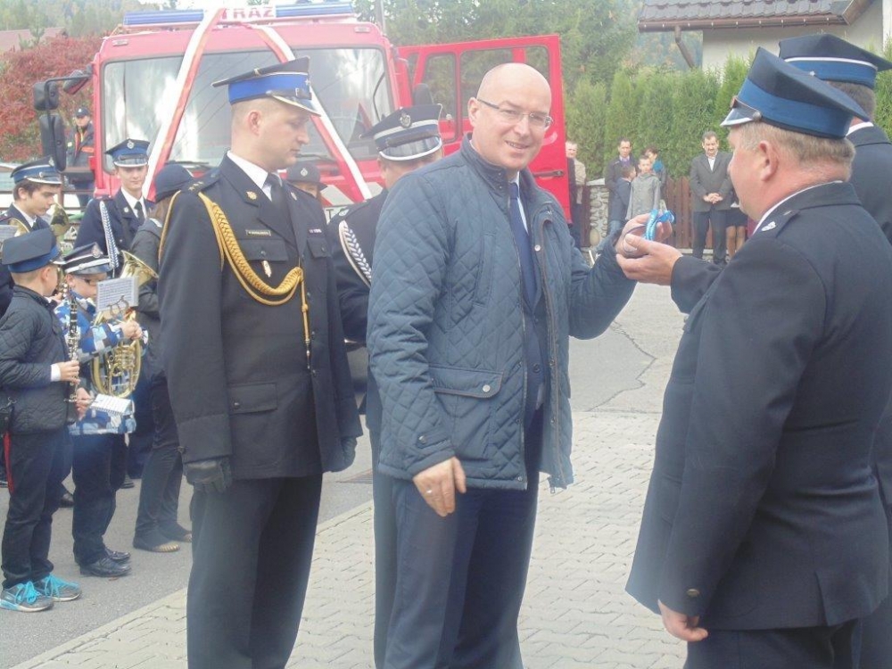 Ochotnicza Straż Pożarna w Mizernej świętowała zakup nowego samochodu