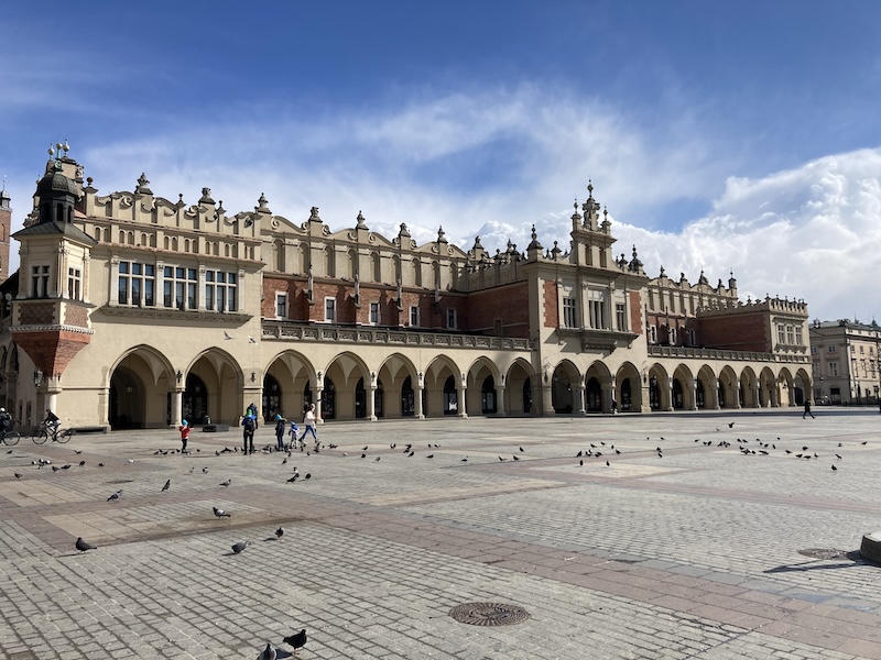 Krakowianie chcą korekty strefy czystego transportu, ale w połączeniu z tańszą komunikacją miejską