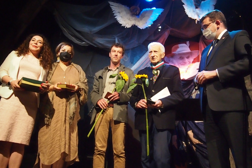 Wernisaż obrazów, rysunków, projektów Kazimierza Wiśniaka