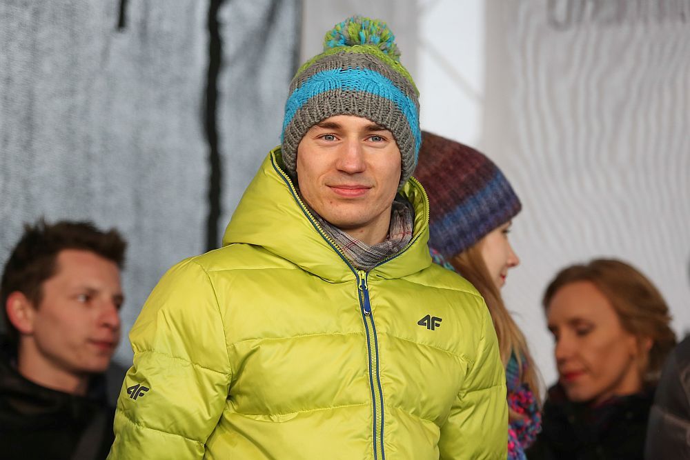 Nowy lider TCS. Stoch upadł 