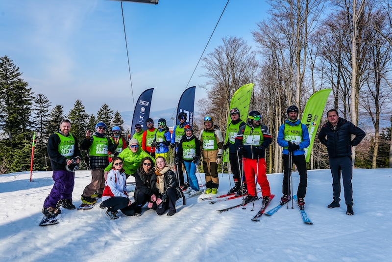 Dziennikarze rywalizowali na stoku w Kasinie Wielkiej. Za nami pierwsza edycja Pingwin Media Cup