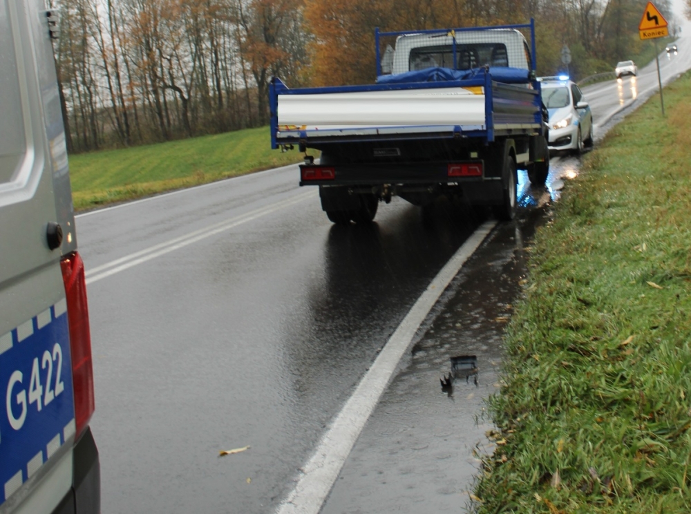Dostawczak potrącił pieszego
