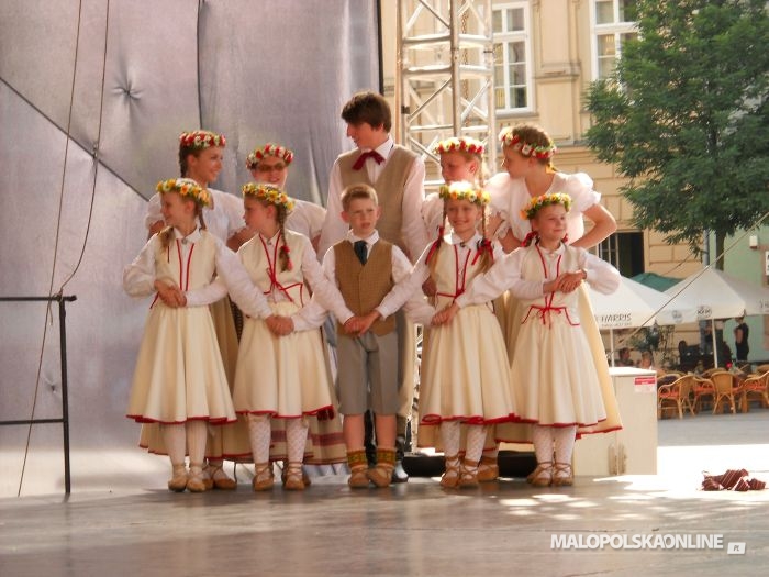 XXI Międzynarodowy Festiwal Dziecięcych i Młodzieżowych Zespołów Folklorystycznych „Krakowiak 2012”(zdjęcia)