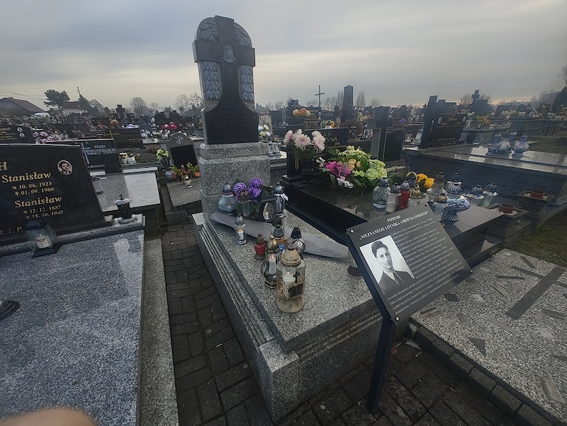 81. rocznica śmierci amerykańskiego lotnika. W Jawiszowicach uczczono pamięć sierżanta Alvina J. Ellina