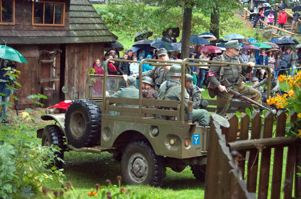 Rekonstrukcja historyczna pacyfikacji Sidziny (zdjęcia)