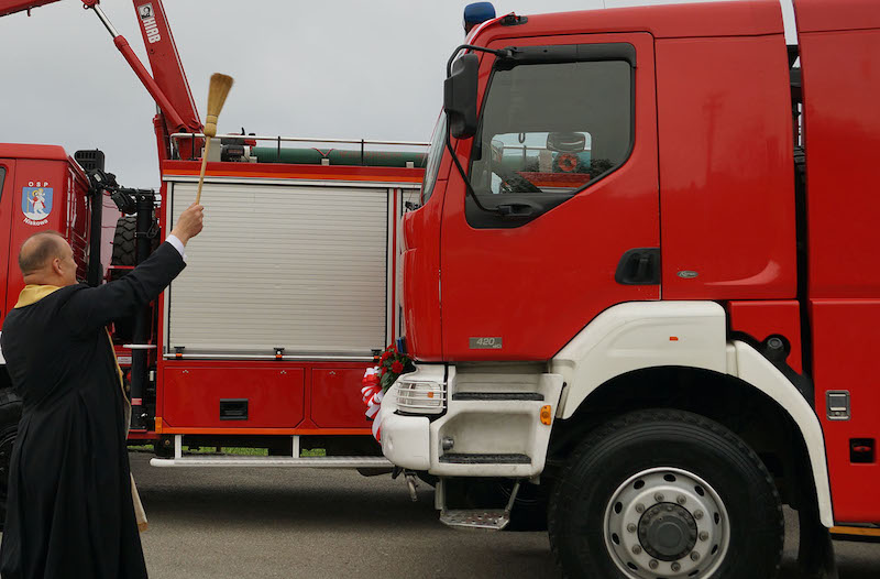 Nowy samochód i promesa dla OSP Niskowa