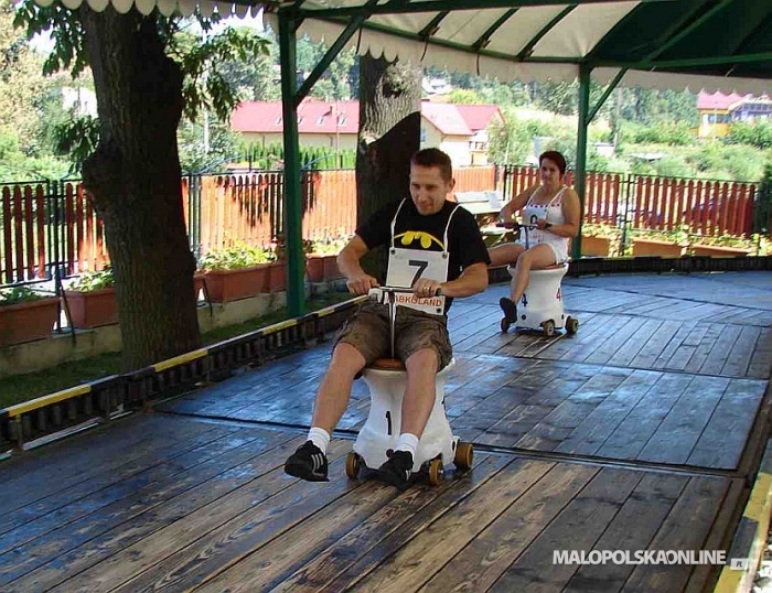 Tomasz Niedbała mistrzem Polski 2011w jeździe na muszlach klozetowych (zdjęcia)