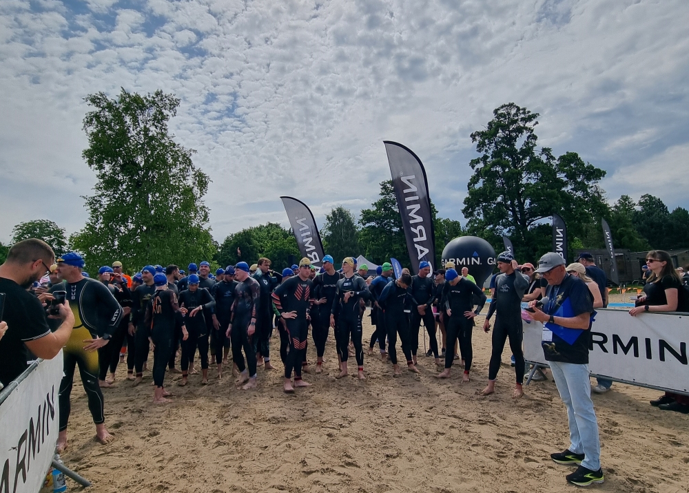Woda, rowery, bieg i wielkie emocje. Charzykowy gospodarzem Garmin Triathlon Tour