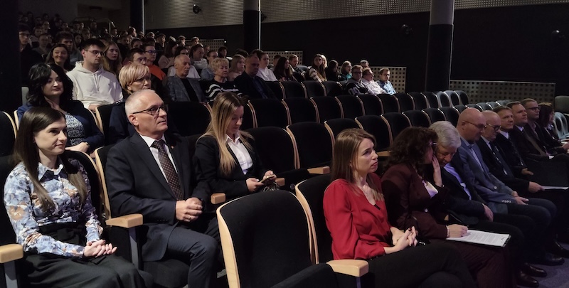 Studenci, przedsiębiorcy i przedstawiciele organizacji pozarządowych na II Małopolskim Festiwalu Ekonomii