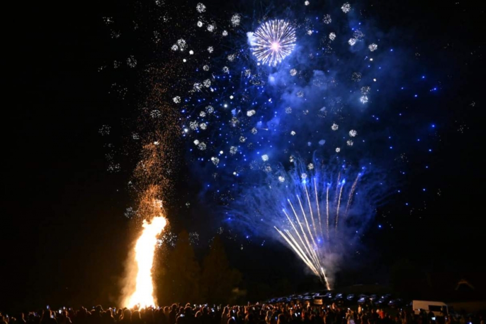 Trwają Sabałowe Bajania. Widowiskowy pokaz sztucznych ogni, a teraz występ gwiazdy wieczoru (zdjęcia)