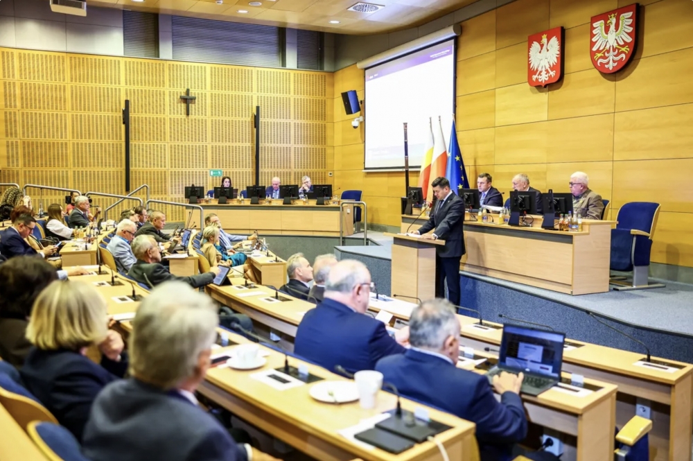 Miliony na drogi, transport, OSP i rozwój OZE